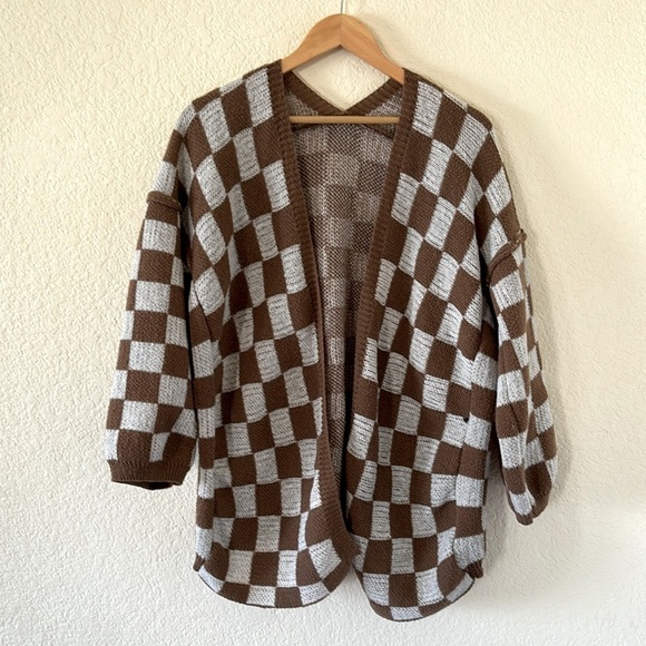 Sweaters - Checkered Knit cardigan sweater